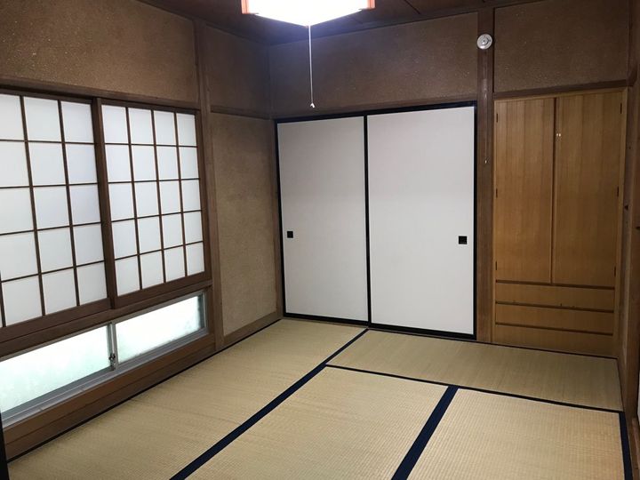 静岡県静岡市葵区瀬名中央4(一戸建)の賃貸物件の居間