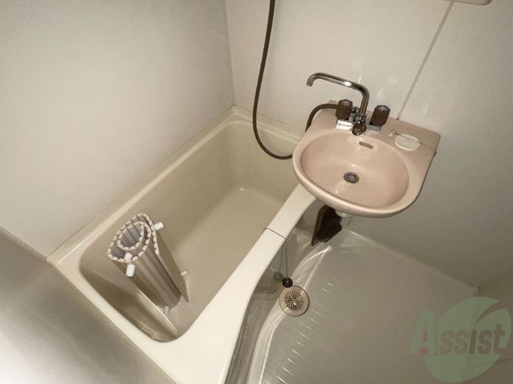カーサーフサノウの風呂