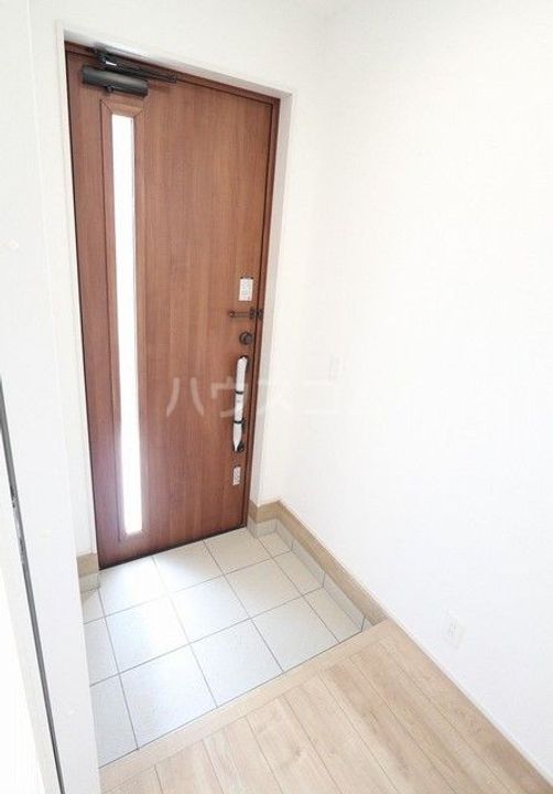 東京都八王子市犬目町(一戸建)の賃貸物件の玄関