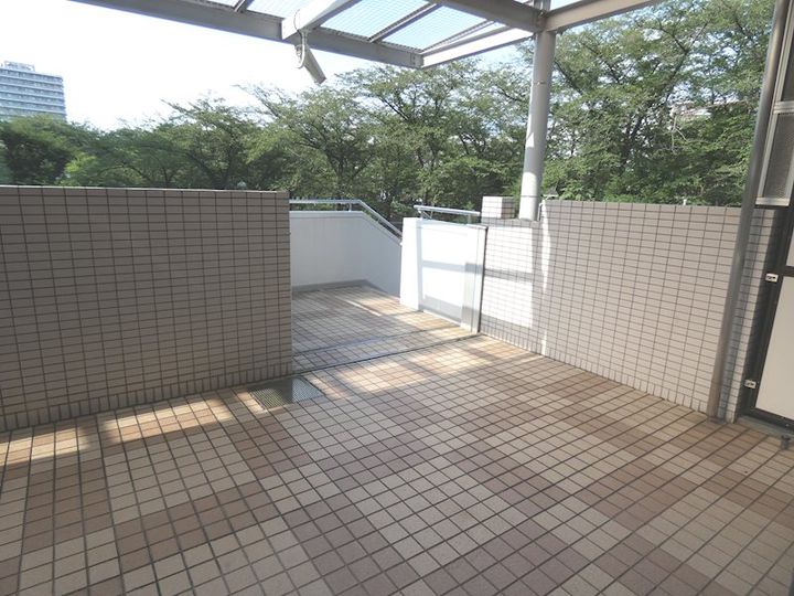 リプレ川口一番街6号棟の地図