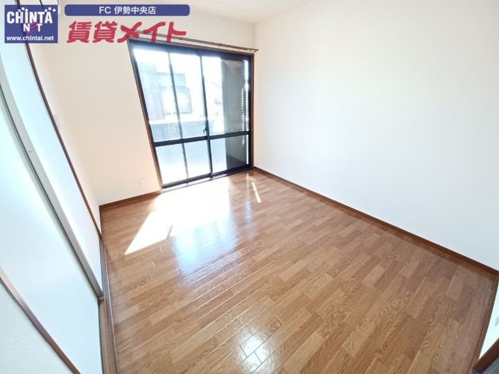 コーポフェニックス Dの居間