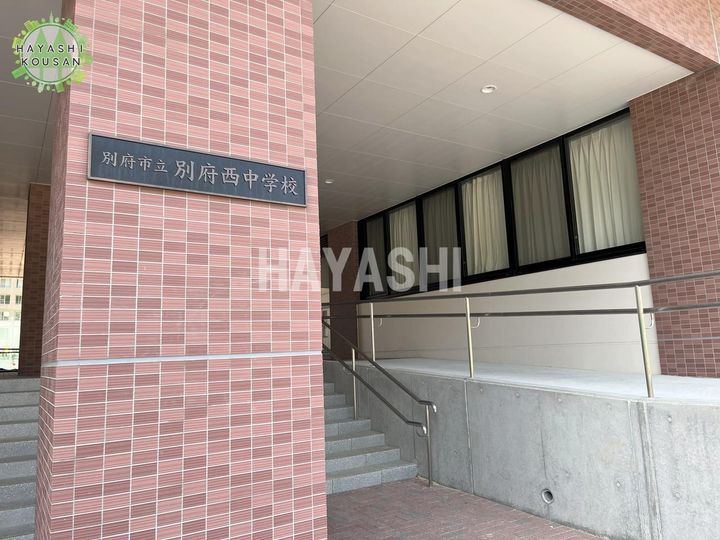 グランメゾンの周辺