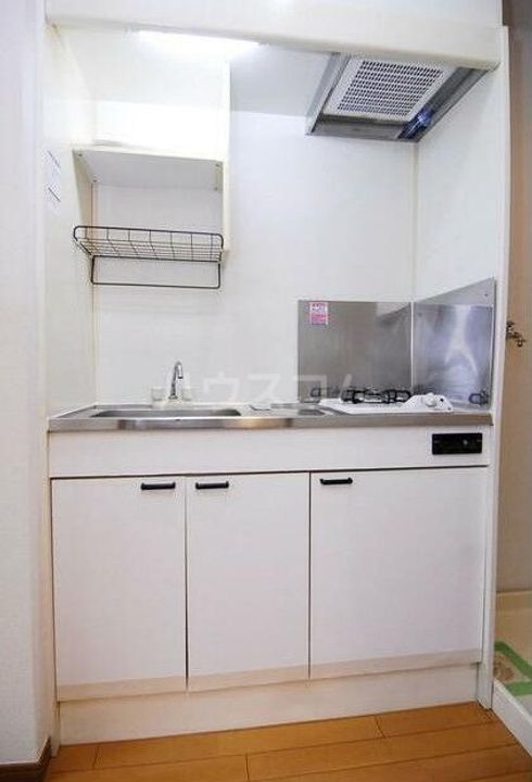 ローレル三ツ輪のキッチン