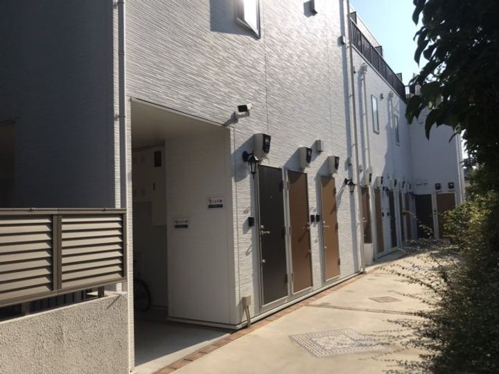 東京都世田谷区宮坂2(アパート)の賃貸物件の玄関