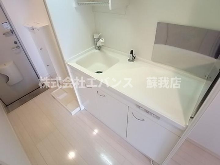 ジュークIIIのキッチン