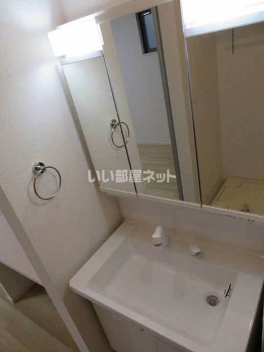 カルヴァドス Bの内装