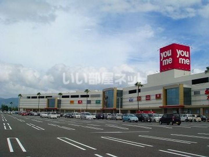 カルヴァドス Bの周辺