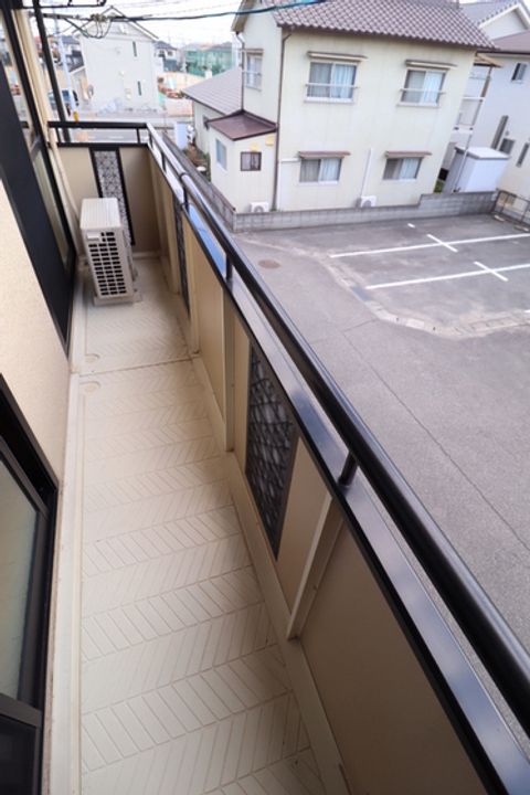 ビューラー福泊 A棟の内装