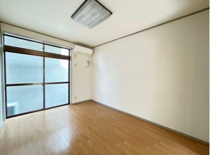 東京都日野市新町2(アパート)の賃貸物件の居間