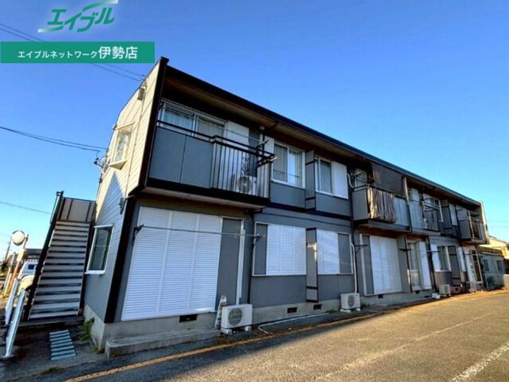 ネオハイツオークA棟の外観