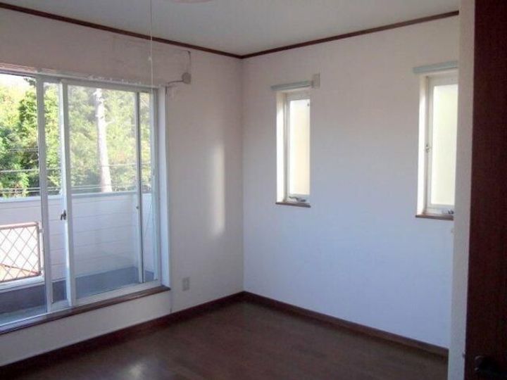 神奈川県横浜市港南区野庭町(一戸建)の賃貸物件の居間