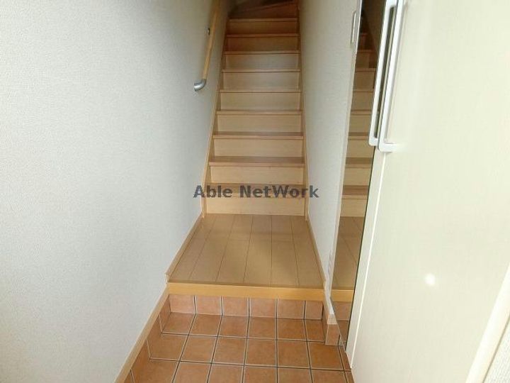 岐阜県揖斐郡揖斐川町上南方(アパート)の賃貸物件の玄関