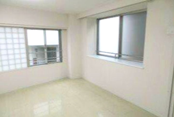 エルミタージュ荻窪の居間