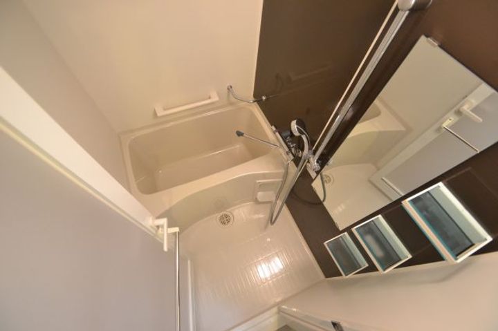 アドバンス三宮シュロスの風呂