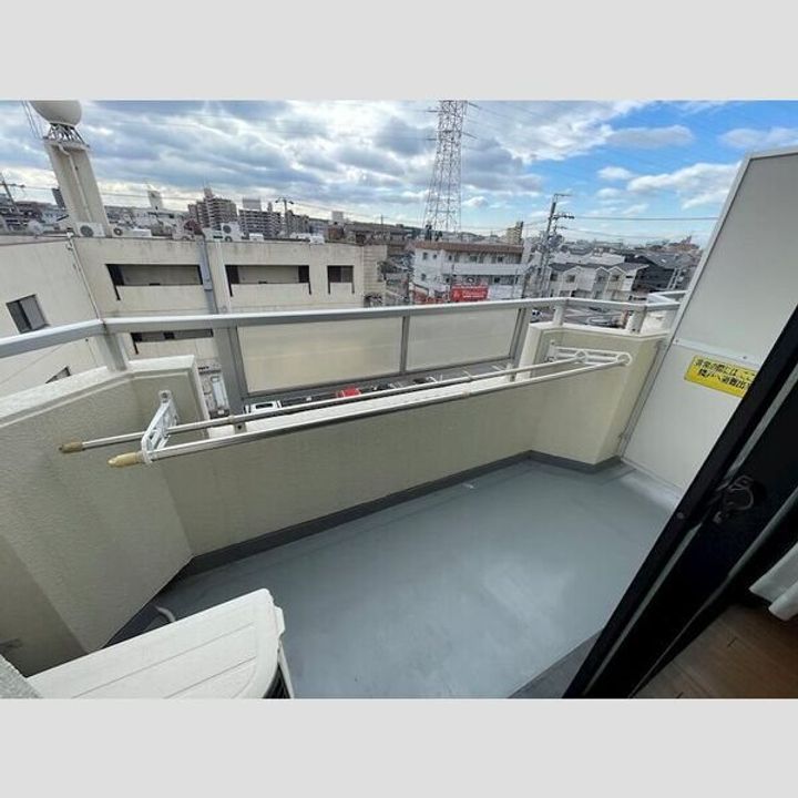 浅井ビルの内装