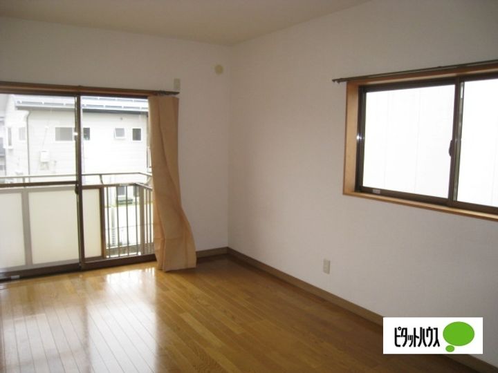 ウエストIIの内装