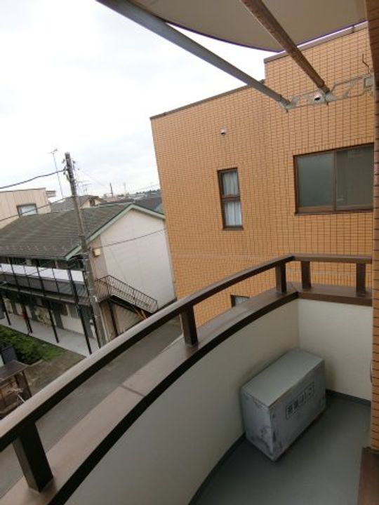 クレスコート国立の内装