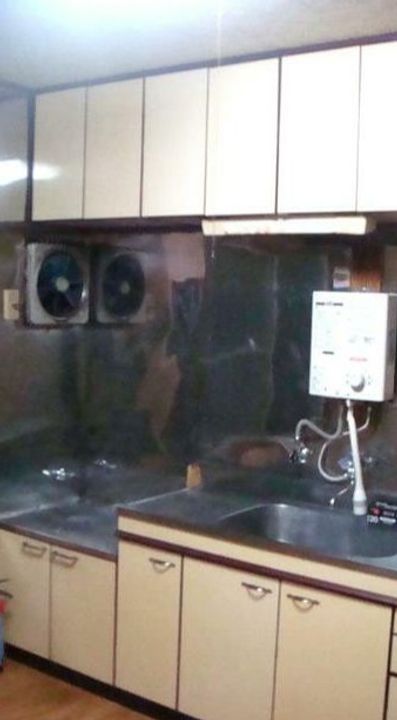 笹野アパートのキッチン