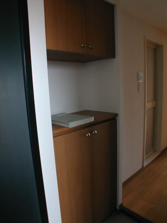 パラシオ南森町の玄関