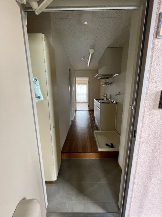 岡山県総社市中央6(マンション)の賃貸物件の玄関