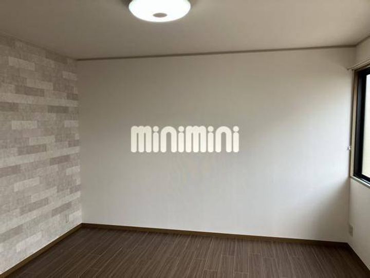 リトルFXの居間