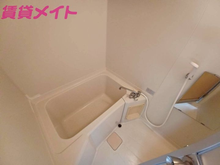 ハイツ白子本町1号館の風呂