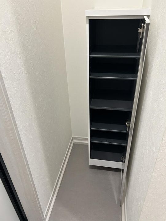 KOMA上尾五番町 ■新築■ 駅近5分★ネット料0、角部屋、バルコニーの玄関