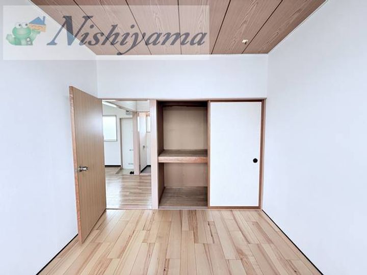 ニューフラワーハウスの内装