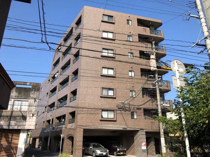 オーガスタの外観