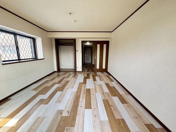 オーガスタの居間