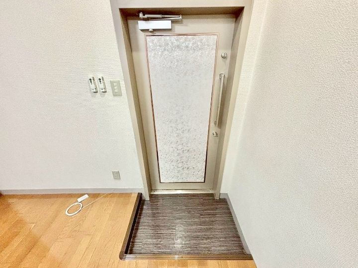 大阪府堺市堺区翁橋町1(マンション)の賃貸物件の玄関