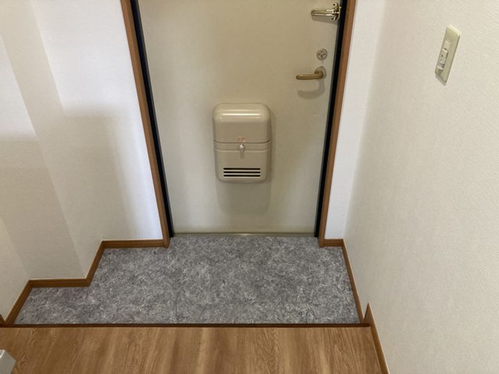 オークヒルズの玄関