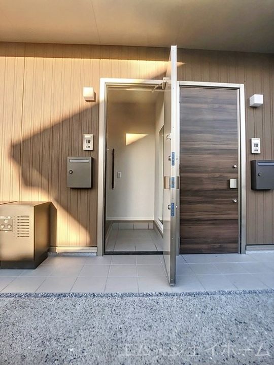サン ピースの玄関