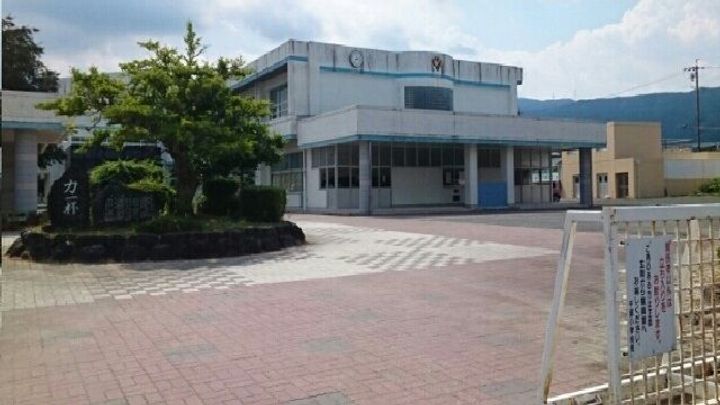 クレール石田の周辺