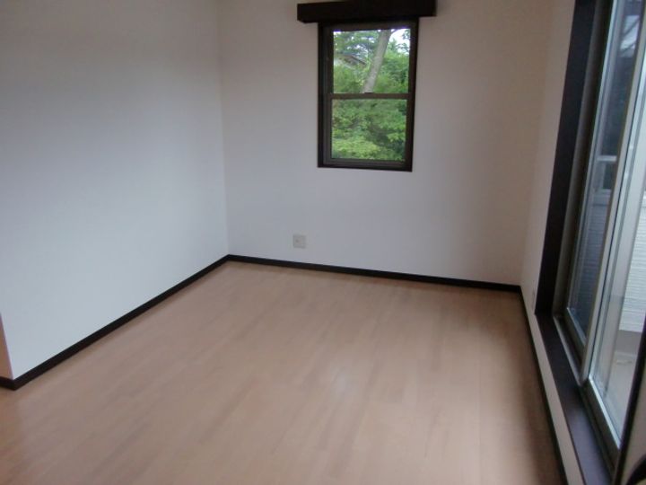 宮城県仙台市青葉区中山台1(アパート)の賃貸物件の居間