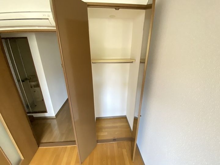 Uビルの内装