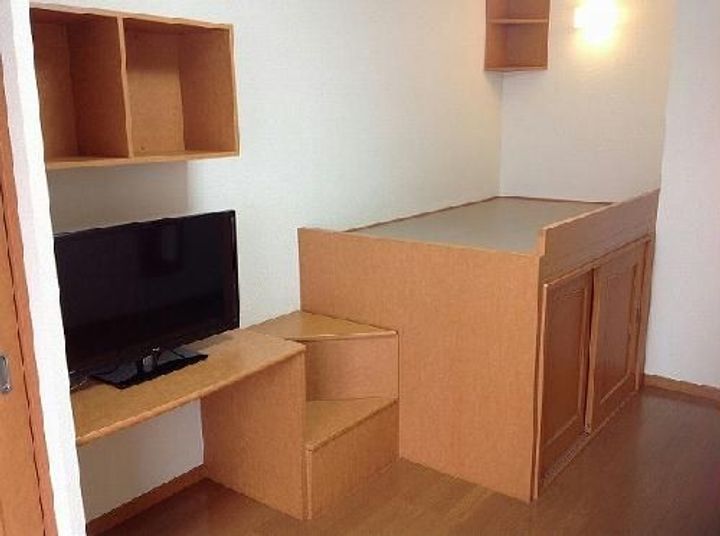 レオパレスルミナスの居間