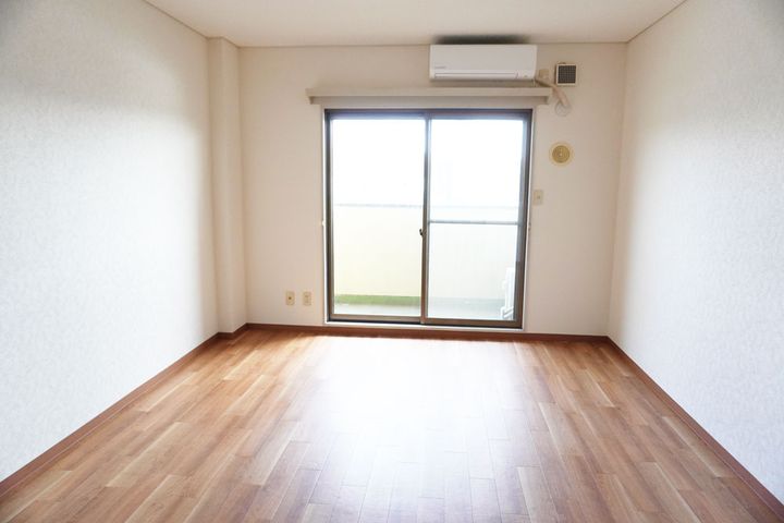 マンション河村の居間