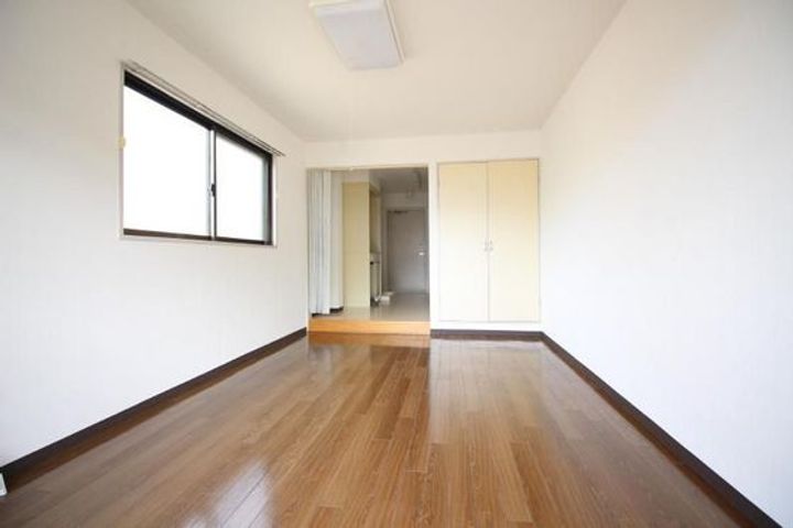 コーポ白石の居間