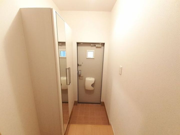 プティボヌールIIの玄関