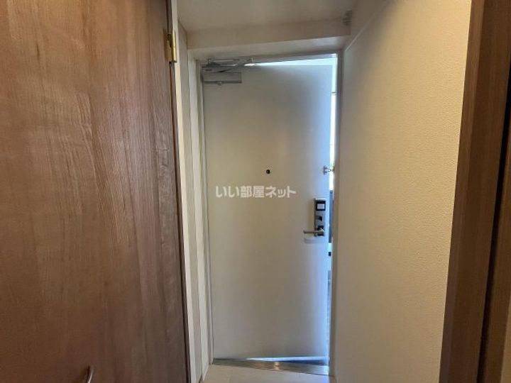 サンフレンドコアの玄関