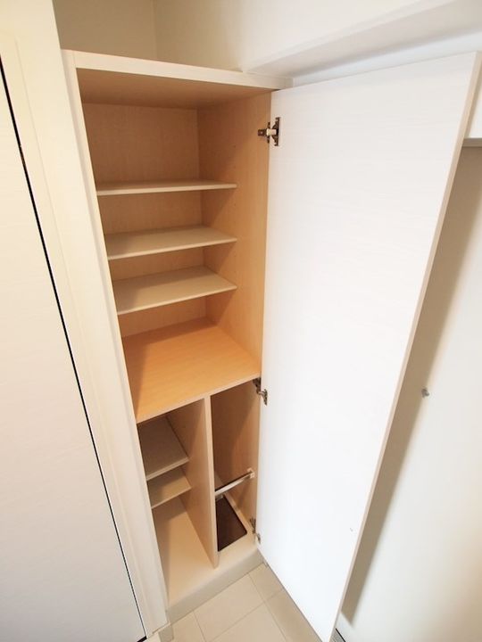 No.71 オリエントトラストタワーの玄関