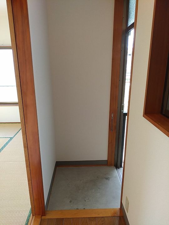 PALハイツの玄関