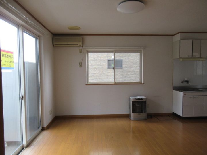 青森県十和田市元町西5(一戸建)の賃貸物件の居間
