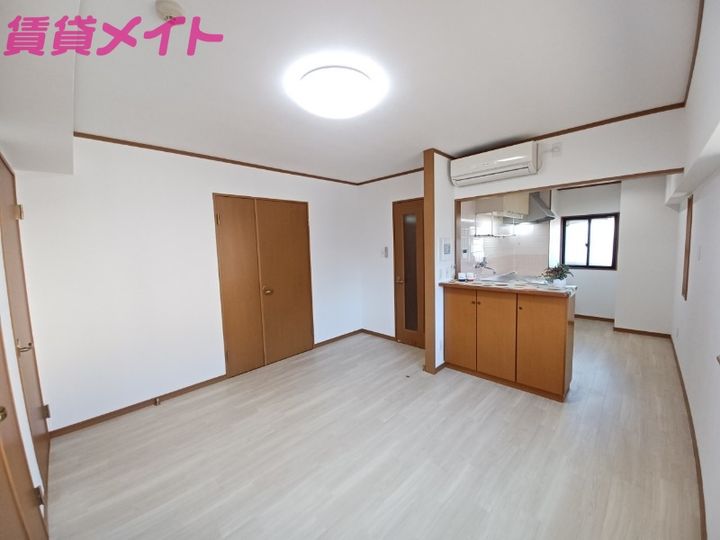 ルールマランの居間