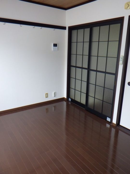 AOTOハイツの居間