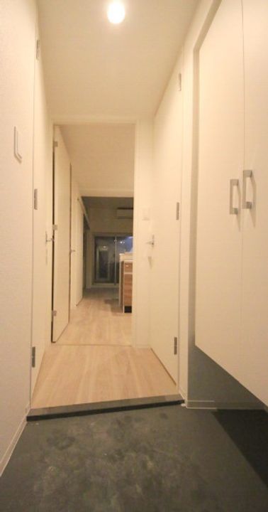 セレニテ天六ミラクの玄関
