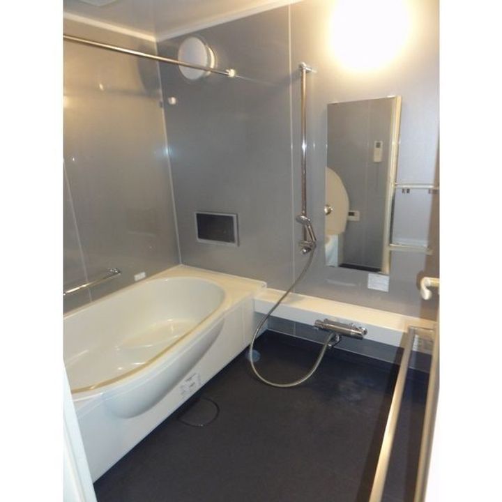 アーデン泉プレミアの風呂