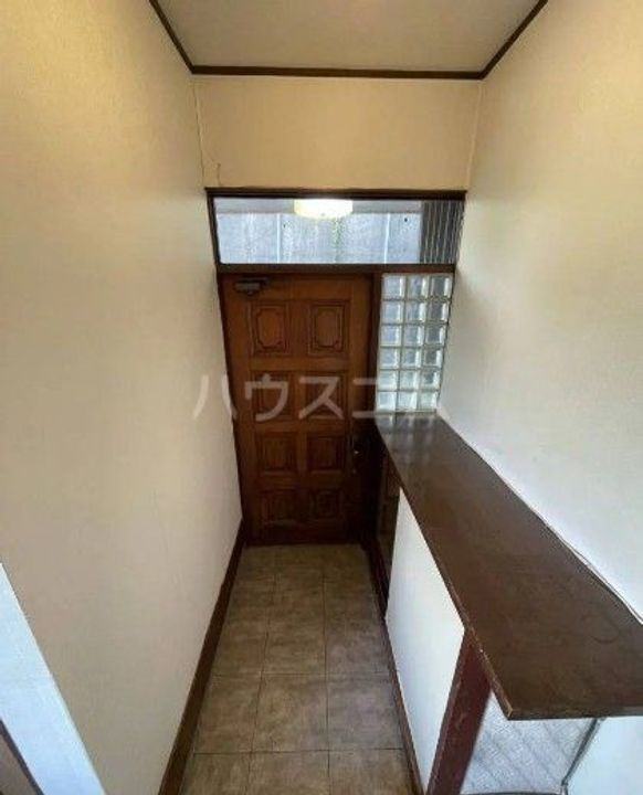 神奈川県横浜市保土ヶ谷区瀬戸ケ谷町(一戸建)の賃貸物件の玄関