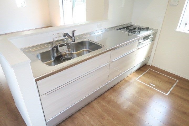 埼玉県草加市氷川町(一戸建)の賃貸物件のキッチン